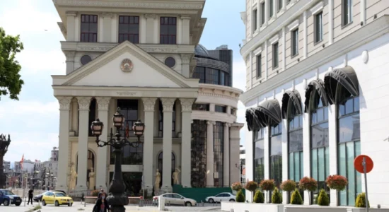 MPJ: Qytetarët e Maqedonisë që ndodhen në Iran të largohen sa më shpejt dhe të mos udhëtojnë atje pa nevojë