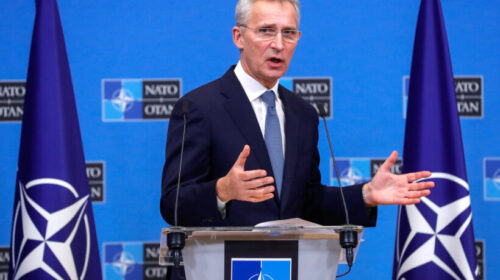 Stoltenberg: Situata në Kosovë është shqetësuese, s’lejojmë të kthehet dhuna e viteve të 90-ta