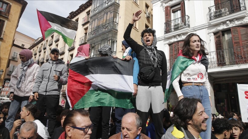 Spanjë, nxënësit dhe studentët protestuan duke bojkotuar mësimin në mbështetje për Palestinën