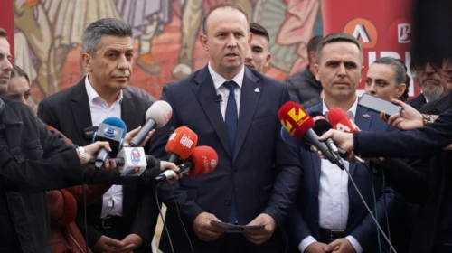 LEN: Secila ditë e kaluar në pushtet nga kjo qeveri e kriminalizuar është humbje për qytetarët