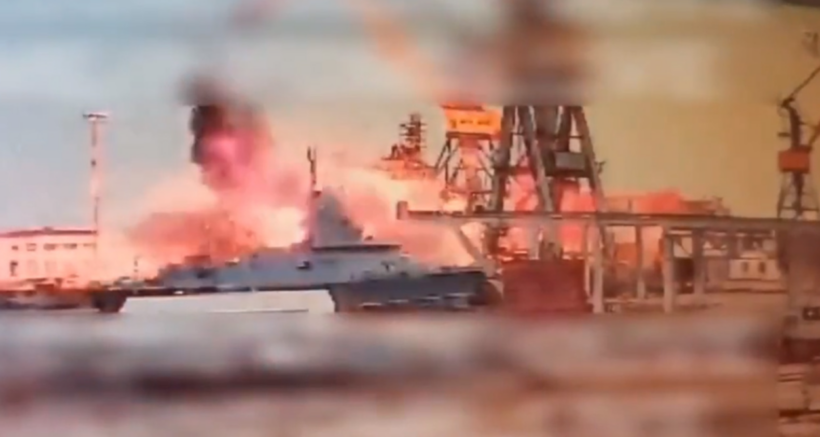 (VIDEO) Ukraina godet me dron anijen ruse në Krime