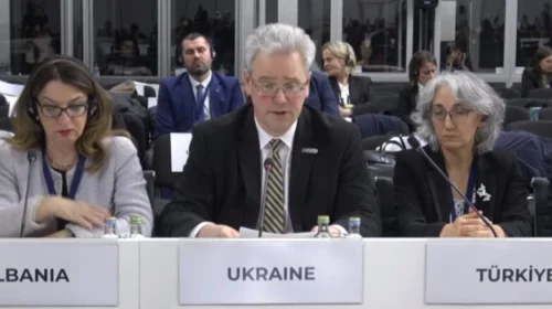 Ambasadori ukrainas në OSBE: Nuk mund ta ndërtojmë të ardhmen e OSBE-së me një vend që kidnapoi të ardhmen tonë