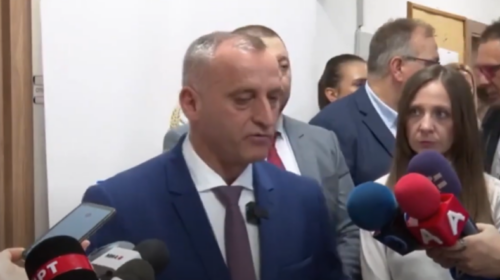 (VIDEO) Mexhiti: Ka ardh koha që prokuroria t’i thotë me emër dhe mbiemër shkaktarët e skandalit në Onkologji