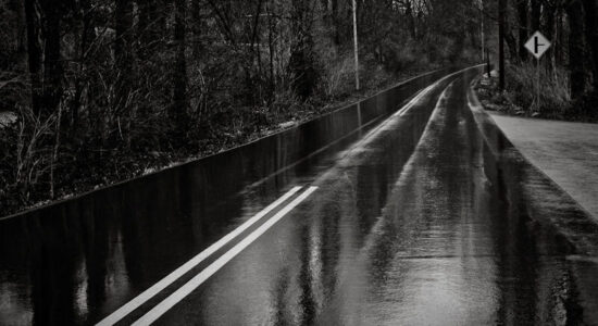 LAMM: Trafiku nëpër rrugë të lagështa, nuk ka vonesa në pikat kufitare