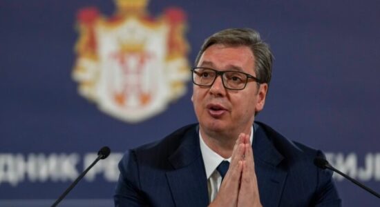 Vuçiq: Serbia “po përgatitet për sulm” nga bashkëpunimi Zagreb-Tiranë-Prishtinë