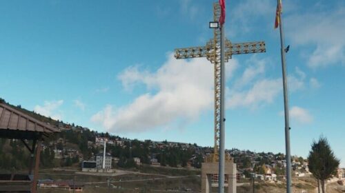 (VIDEO) Besa dhe BDI-ja akuzojnë njëra- tjetrën për lejen e kryyqit në Kodrën e Diellit