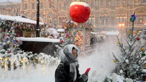 Moska nën pushtetin e dëborës, temperaturat në Siberi bien në minus 56 gradë