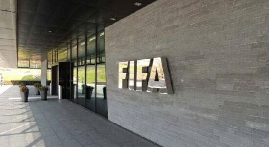 FIFA planifikon përjashtimin e Izraelit nga futbolli ndërkombëtar