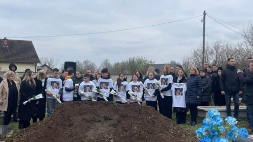 Dhimbje e lot: Rivarroset trupi i Liridona Ademajt në fshatin e saj të lindjes (FOTO)