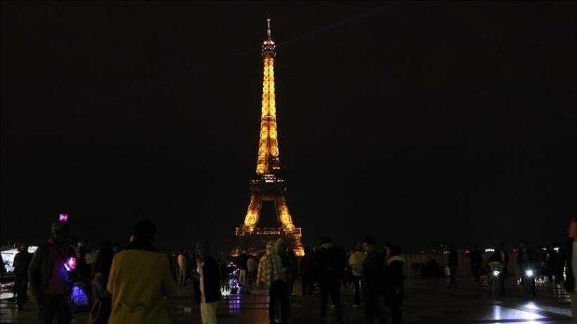 Vritet një turist gjerman nga sulmi me thikë pranë Kullës Eifel në Paris