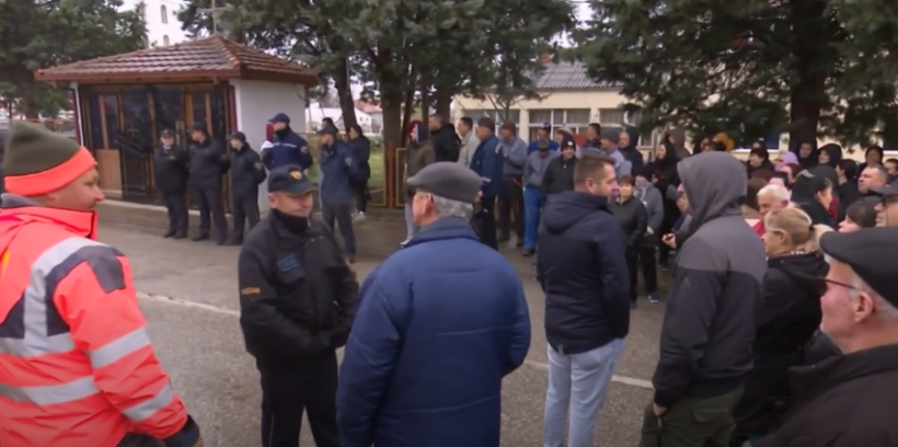 (VIDEO) Saga e nxënësve shqiptarë të Çashkës, prindërit maqedonas i propozojnë Velesin, ministri nuk pranon