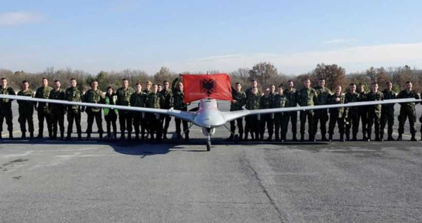 Ushtarakët shqiptarë trajnohen në Turqi për dronët “Bayraktar” Ministri Peleshi ka njoftuar