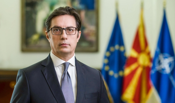 Pendarovski: VMRO-DPMNE mund t’i mashtrojë qytetarët për rinegociimin të kornizës, por jo edhe përfaqësuesit e huaj