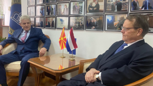 Ambasadori holandez takohet me kryetarin e BDI-së, Ali Ahmeti: Presioni mbi Gjykatën Supreme i papranueshëm, do ketë reagime!