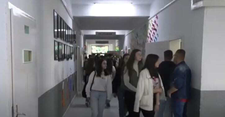 (VIDEO) Nxënësit do të kenë edhe një pushim pranveror, nga 29 prilli deri më 6 maj