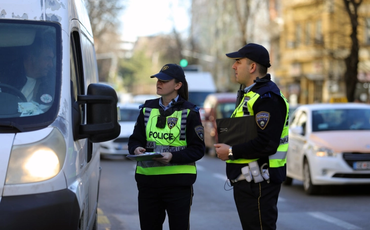 Policia në Shkup gjobit 150 shoferë, 42 për vozitje të shpejtë