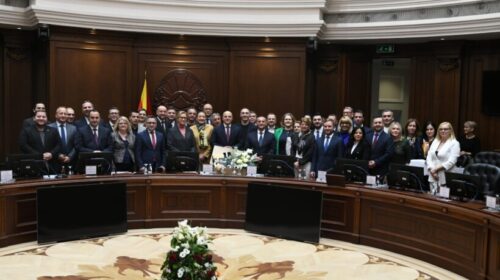 (VIDEO) Kovaçevski jep dorëheqje, por thotë se do të jetë sërish kryeministër