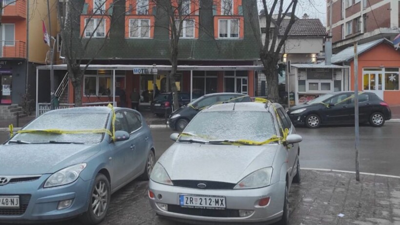 Granata shpërtheu derisa tre persona po hynin në veturë, policia jep detaje për rastin në veri të Mitrovicës