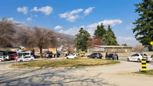 Ka filluar depërtimi në bulevardin në Tetovë edhe për një dalje tjetër në rrugën rajonale drejt pikës kufitare me Kosovën