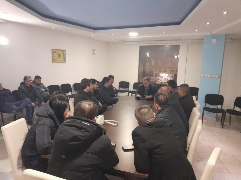 Mbrëmë në Tetovë u mbajt mbledhja e Këshillit Koordinues nën udhëheqjen e deputetit Hysni Ismaili