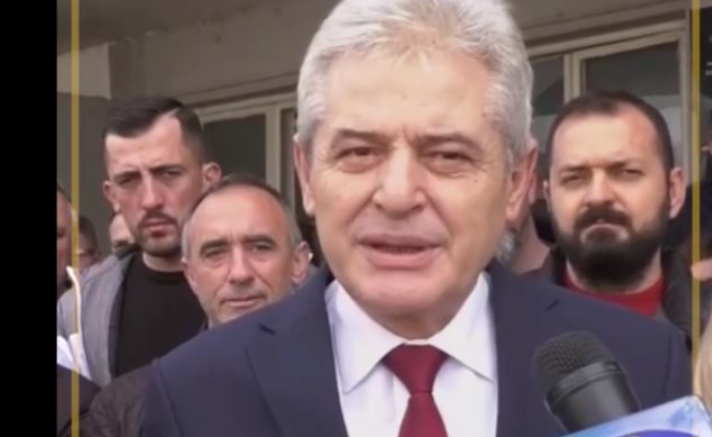 Ali Ahmeti nënshkruhet për Osmanin: Është koha T’i themi ndal Rusisë “PO” Evropës!