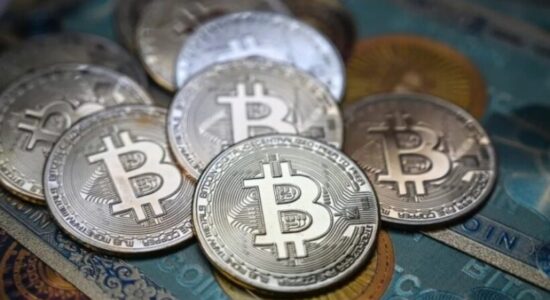 Bitcoin shpërthen kufijtë, prek 80 mijë dollarë për herë të parë në histori