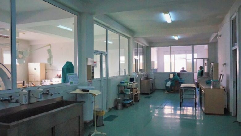 Janë hospitalizuar pesë fëmijë, 50 raste të reja me kollë të mirë nga 1 deri më 7 mars