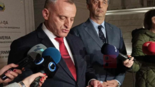 Kuvendi sot pritet t’i shkarkojë ministrat Fatmir Mexhiti dhe Azir Aliu