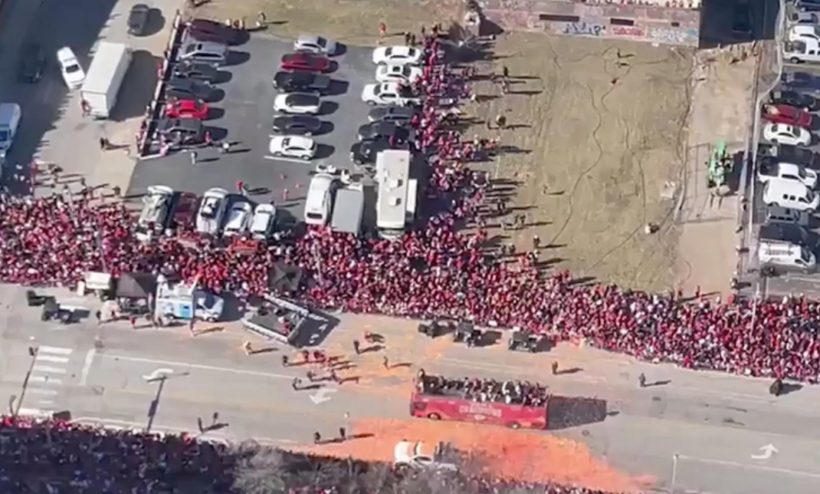 SHBA, një i vrarë dhe 22 të plagosur në të shtënat gjatë festimeve të Super Bowl