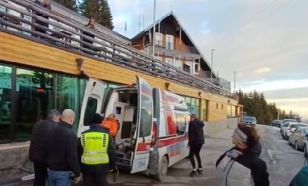 (VIDEO) Një i vdekur nga zjarri në një fshat të Kumanovës