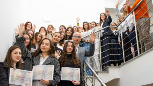 U shpërblyen pjesëmarrëset më të mira në „Sfidën për nxënëset e shkollave të mesme”, projekt i EVN Maqedoni