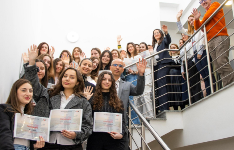 U shpërblyen pjesëmarrëset më të mira në „Sfidën për nxënëset e shkollave të mesme”, projekt i EVN Maqedoni