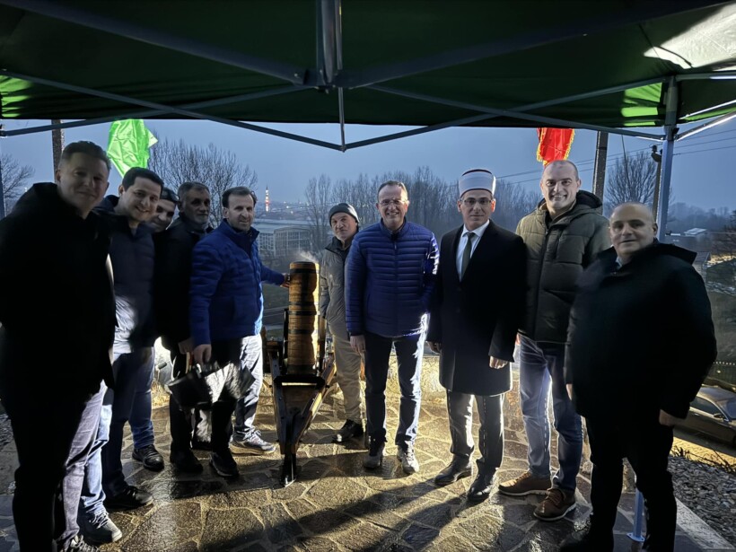 Arben Taravari iftarin e parë e pret në Balindoll