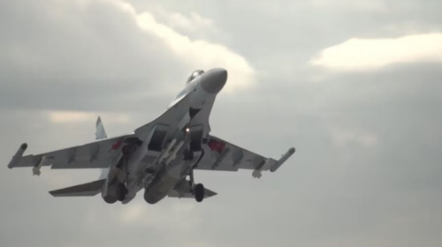 Rrëzohet një avion luftarak rus afër Krimesë