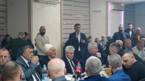 Ali Ahmeti dhe Bujar Osmani në iftar me veteranët e Ushtrisë Çlirimtare