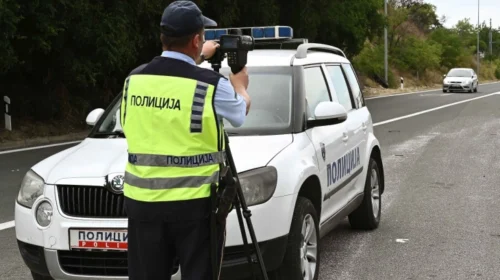 Gjoba për 138 shoferë në Shkup