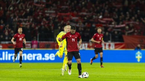 Shqipëria luan mirë, por mposhtet minimalisht nga Suedia