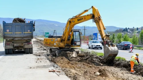 Xhaferi në inspektim të aktiviteteve ndërtimore të segmentit Petrovec – Katllanovë