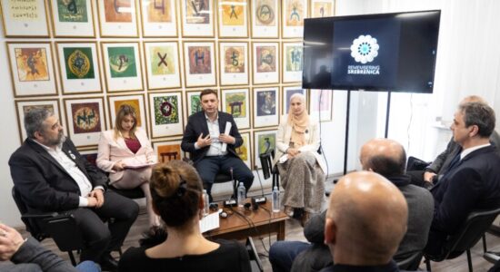 Osmani: Kujtimi i gjenocidit në Srebrenicë është detyrë njerëzore