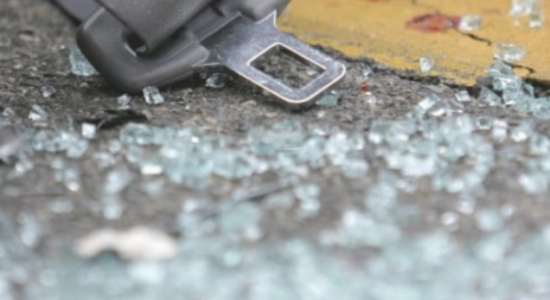 Aksident në rrugën Kumanovë – Shkup, lëndohet rëndë një person