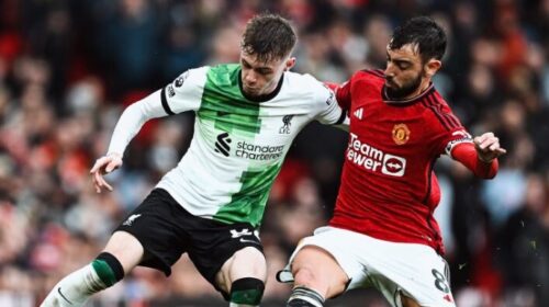 Spektakël dhe gola në ndeshjen e “çmendur”, Liverpool shmang humbjen ndaj Manchester United