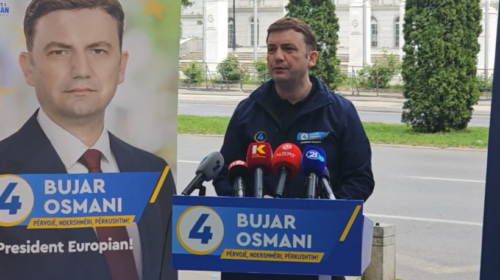 Osmani: Dënoj aktin e djegies e bilbordit të Taravarit, mohon çfarëdolloj përfshirje dhe kërkon nga opozita të ndalojë me fushatën e zezë