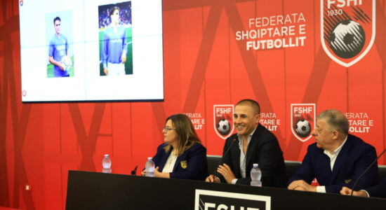 Cannavaro në Tiranë: Shqipëria ka lojtarë me përvojë, Italia të bëjë kujdes