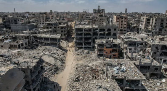 Gazës mund t’i duhen 14 vjet për t’u pastruar nga rrënojat, njofton eksperti