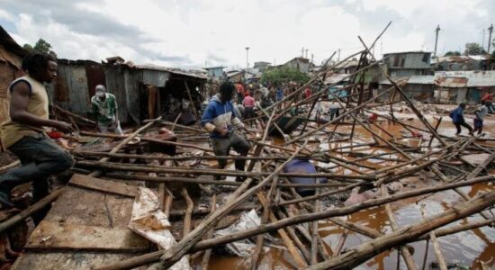 Shkon në 76 numri i të vdekurve nga përmbytjet në Kenia
