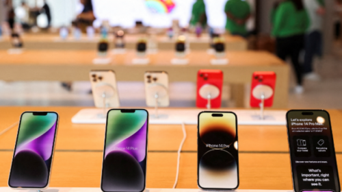Apple humbet vendin e parë si prodhues global, Samsung kryeson listën