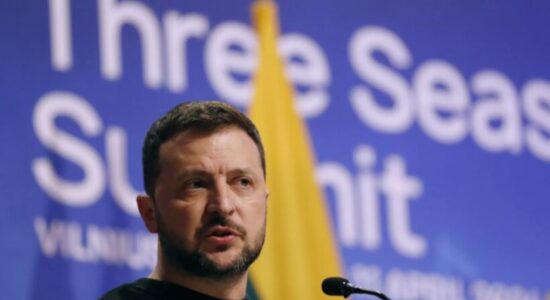 Zelensky sërish kërkon ‘Patriotët’, anëtarësimin e Ukrainës në BE dhe në NATO