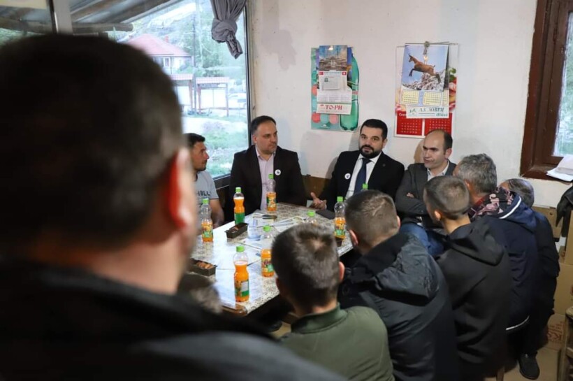 Zona 3 zgjedhore: Prof. Dr. Sylejman Baki u takua me banorët e fshatrave turke të Shtipit