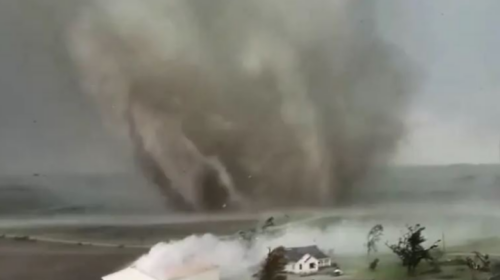 Tornado e fuqishme në SHBA, viktima dhe të lënduar