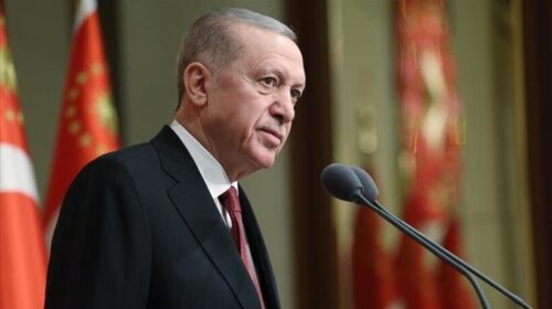 Erdoğan: Ndjekim me vëmendje politikat hipokrite të liderëve perëndimorë lidhur me masakrat në Gaza